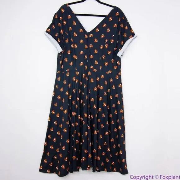 Unique Vintage Gwynnie Bee Black Fox Print Fit And Flare Dress, 0X - Picture 4 of 15